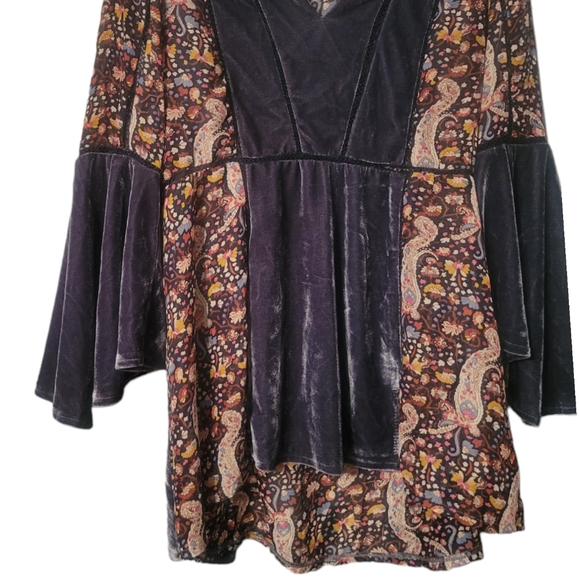 Pol Womens Bell Sleeve Floral Tunic Top Size S Velvet - Picture 2 of 7